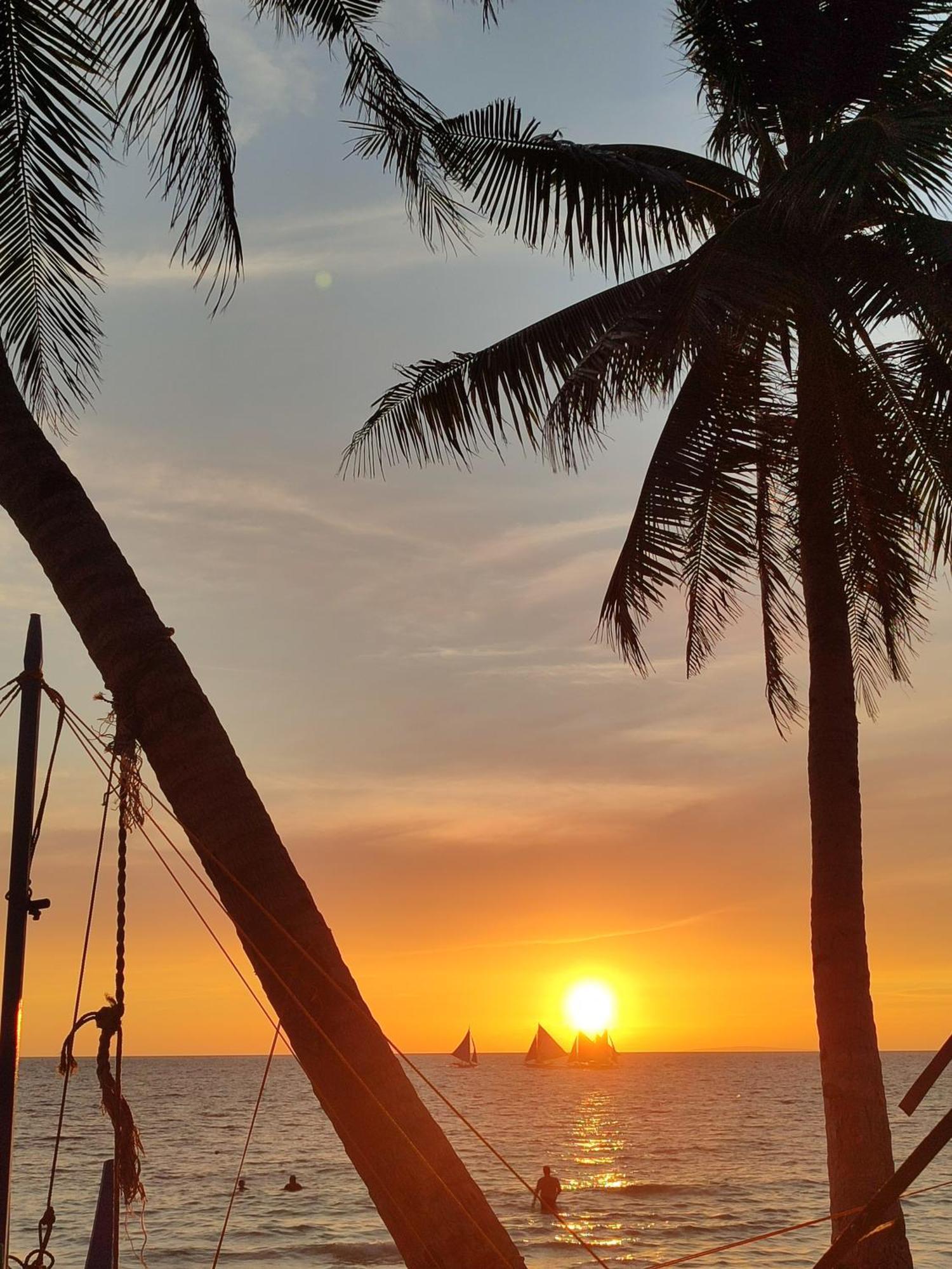 Castle Rock Boracay Aparthotel Yapak Buitenkant foto
